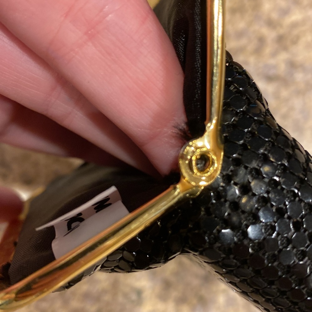 Dressy Fancy Coin Purse Bag With Kisslock Black and Gold Colored - Picture 8 of 17